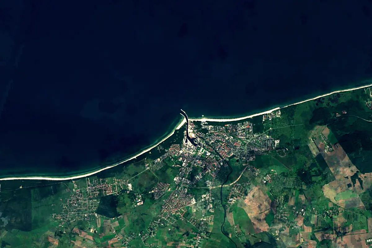 Parsęta: satellite view of the mouth