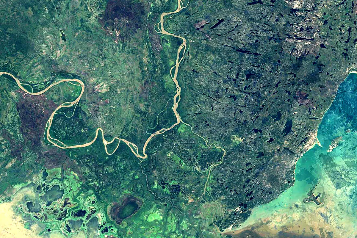 Peace River: satellite view of the mouth
