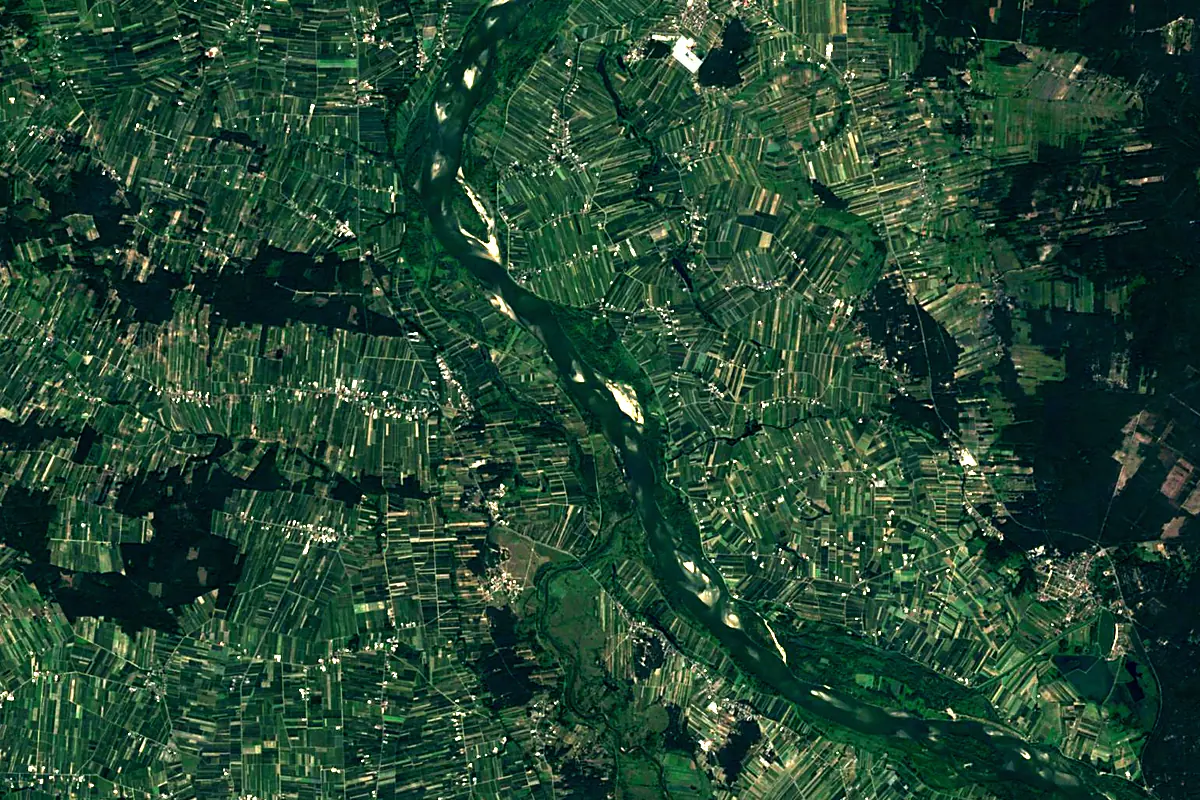 Pilica: satellite view of the mouth
