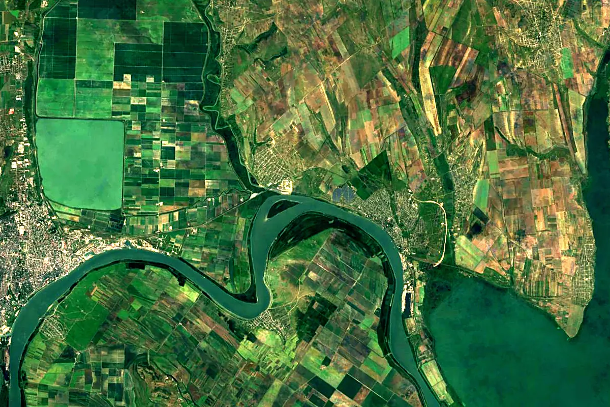 Prut: satellite view of the mouth