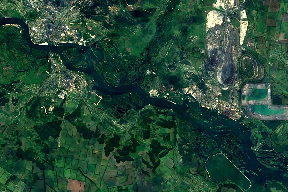Psel: satellite view of the mouth
