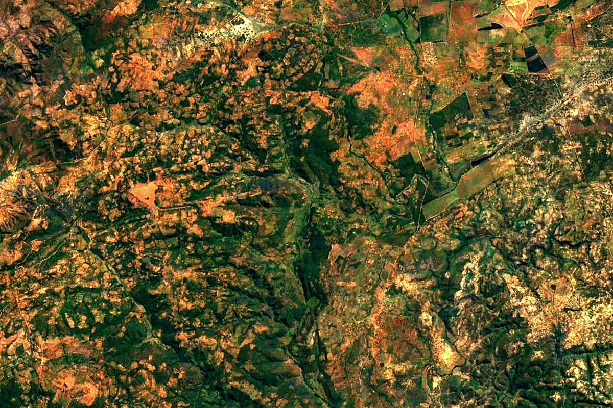 Pungwe River: satellite view of the source