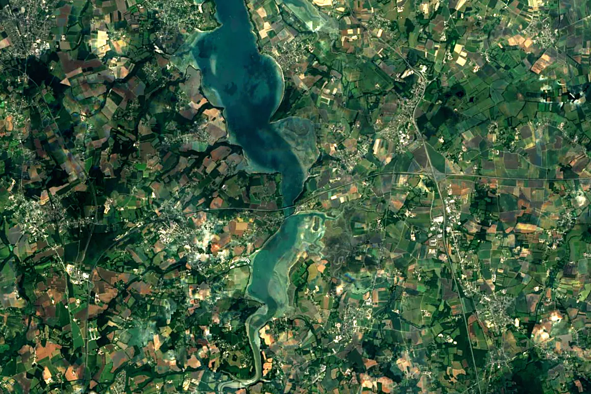 Rance: satellite view of the mouth