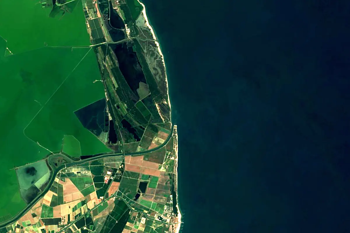 Reno: satellite view of the mouth