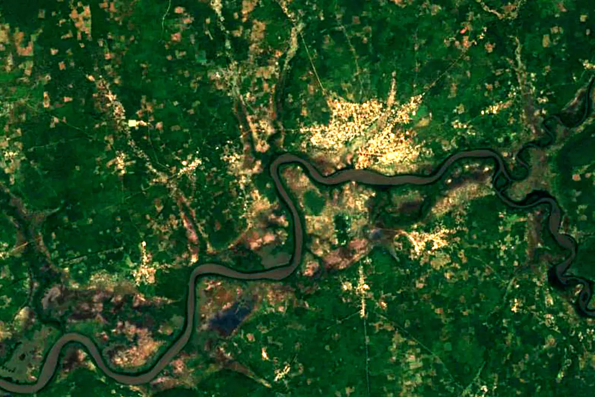 Rio de Canjambari: satellite view of the mouth