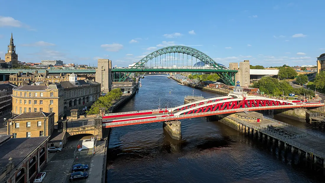 Newcastle upon Tyne - Swing and Tyne bridges - 1