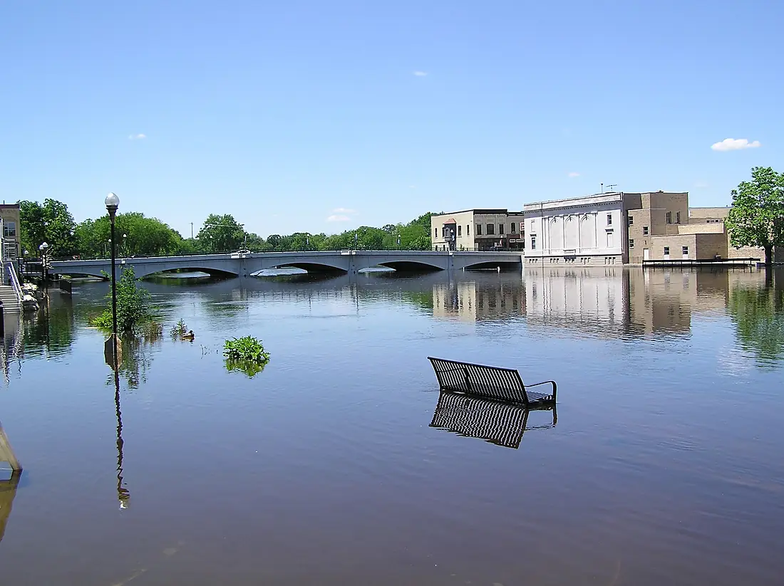 Rock river flood FtAtkinson