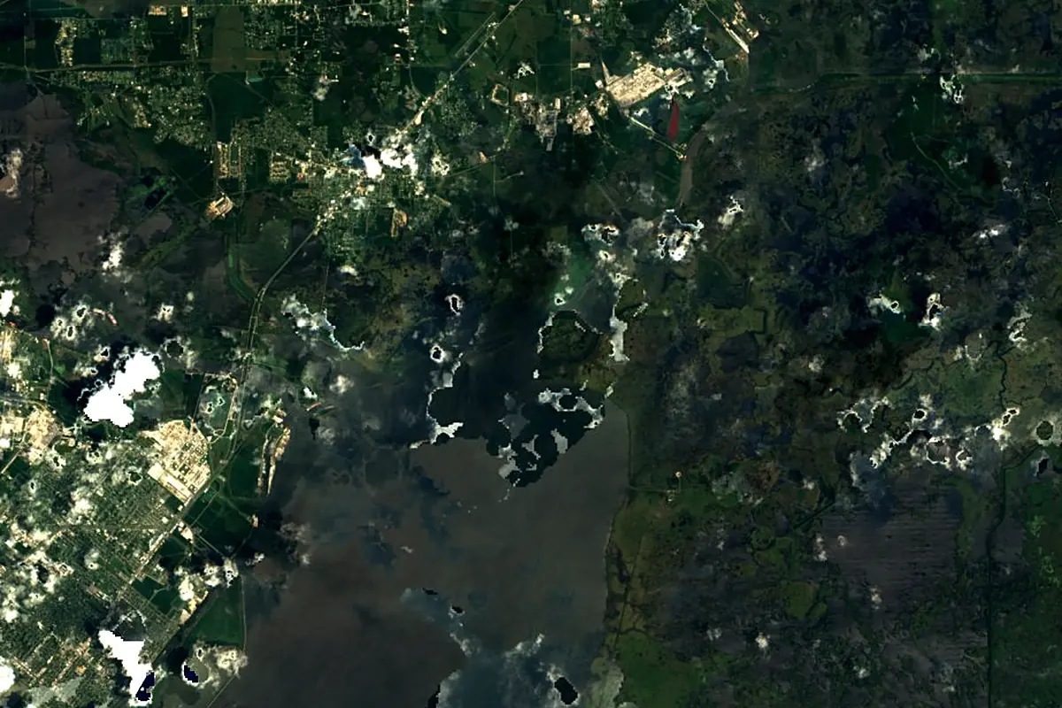Sabine River: satellite view of the mouth