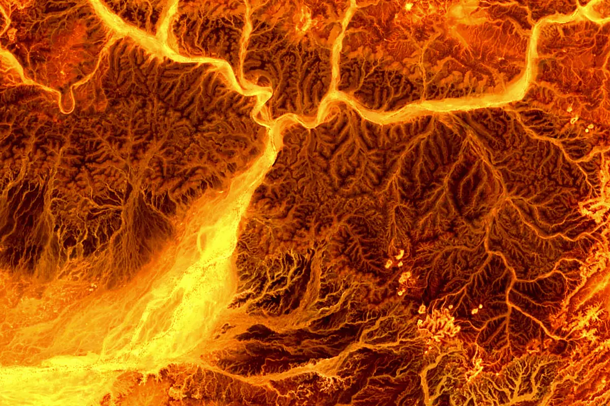 Saguia el-Hamra: satellite view of the source