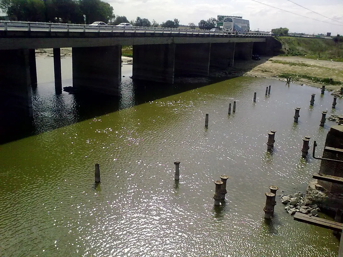 Rio Salado (Puente Ferroviario) - panoramio