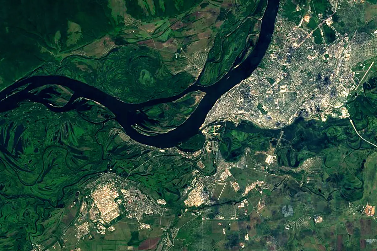 Samara: satellite view of the mouth