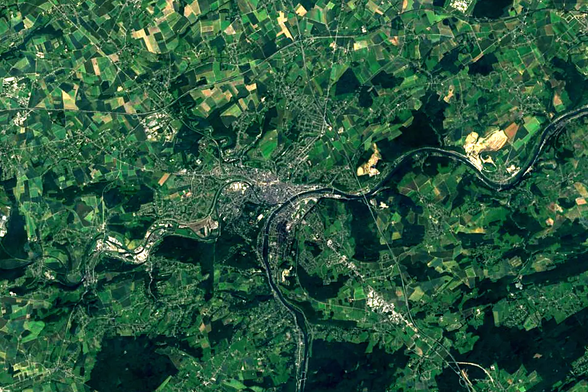 Sambre: satellite view of the mouth