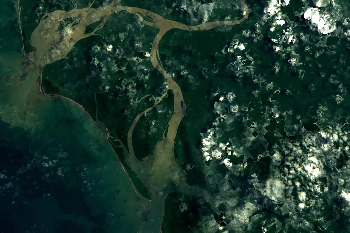 San Juan River: satellite view of the mouth