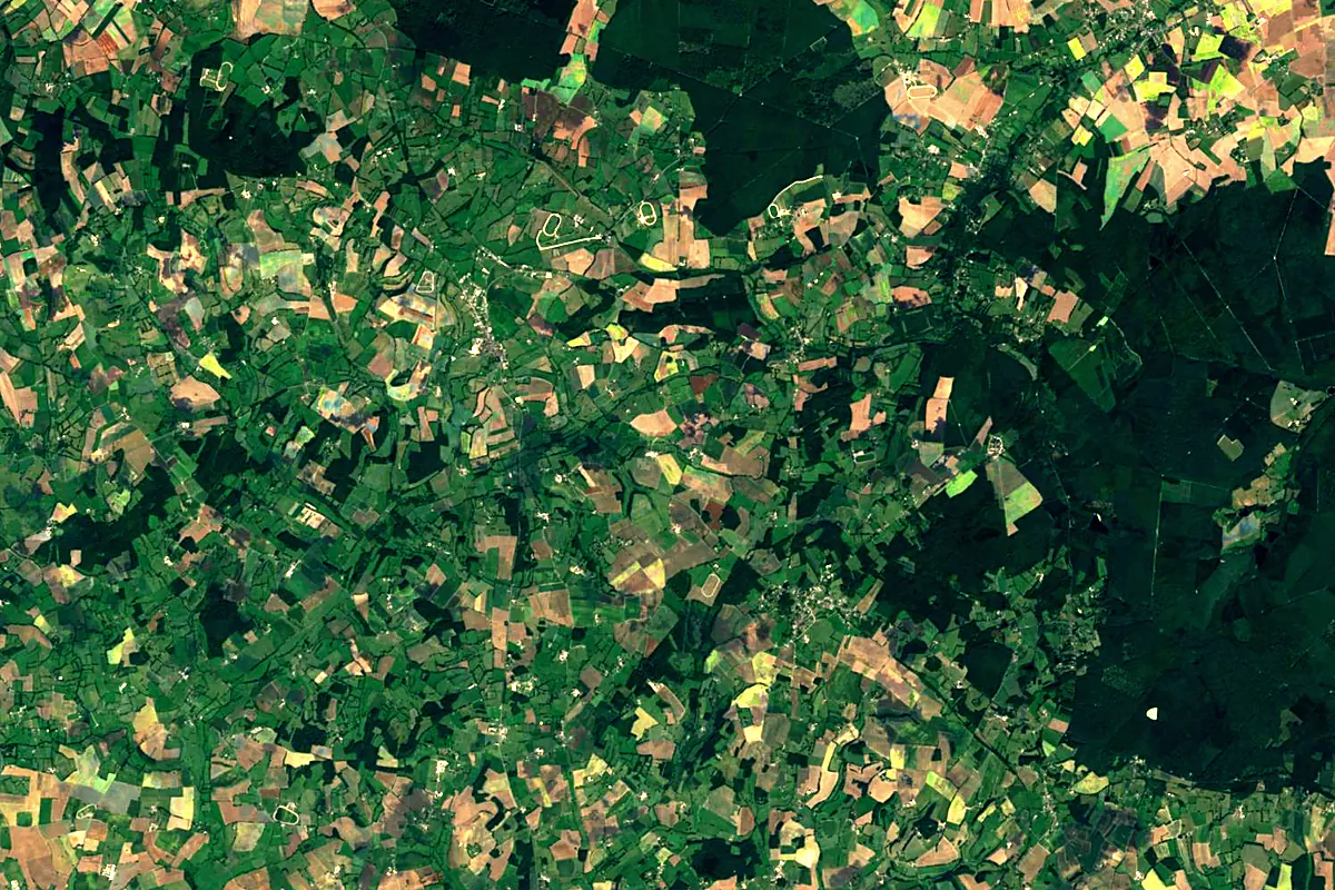 Sarthe: satellite view of the source