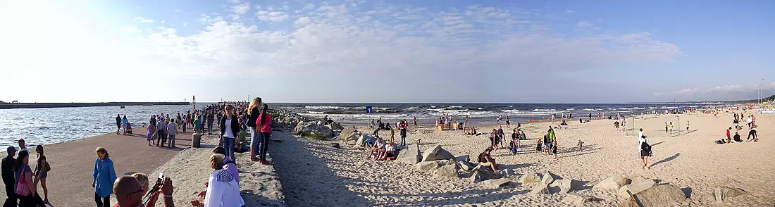 Ustka beach and Słupia river mouth - panoramio