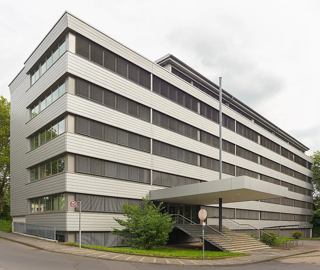 2013-09-01 Platanenweg 33, Bonn-Beuel, Blickrichtung Südost IMG 0790