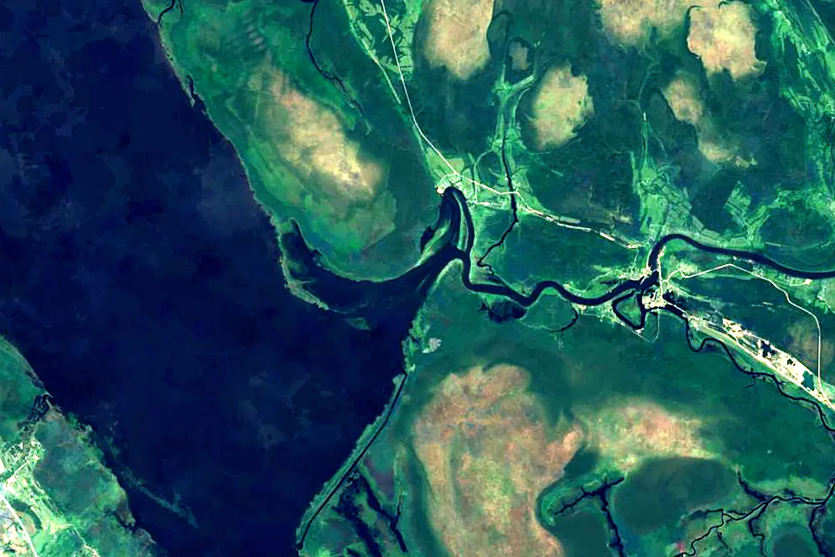 Sukhona: satellite view of the source