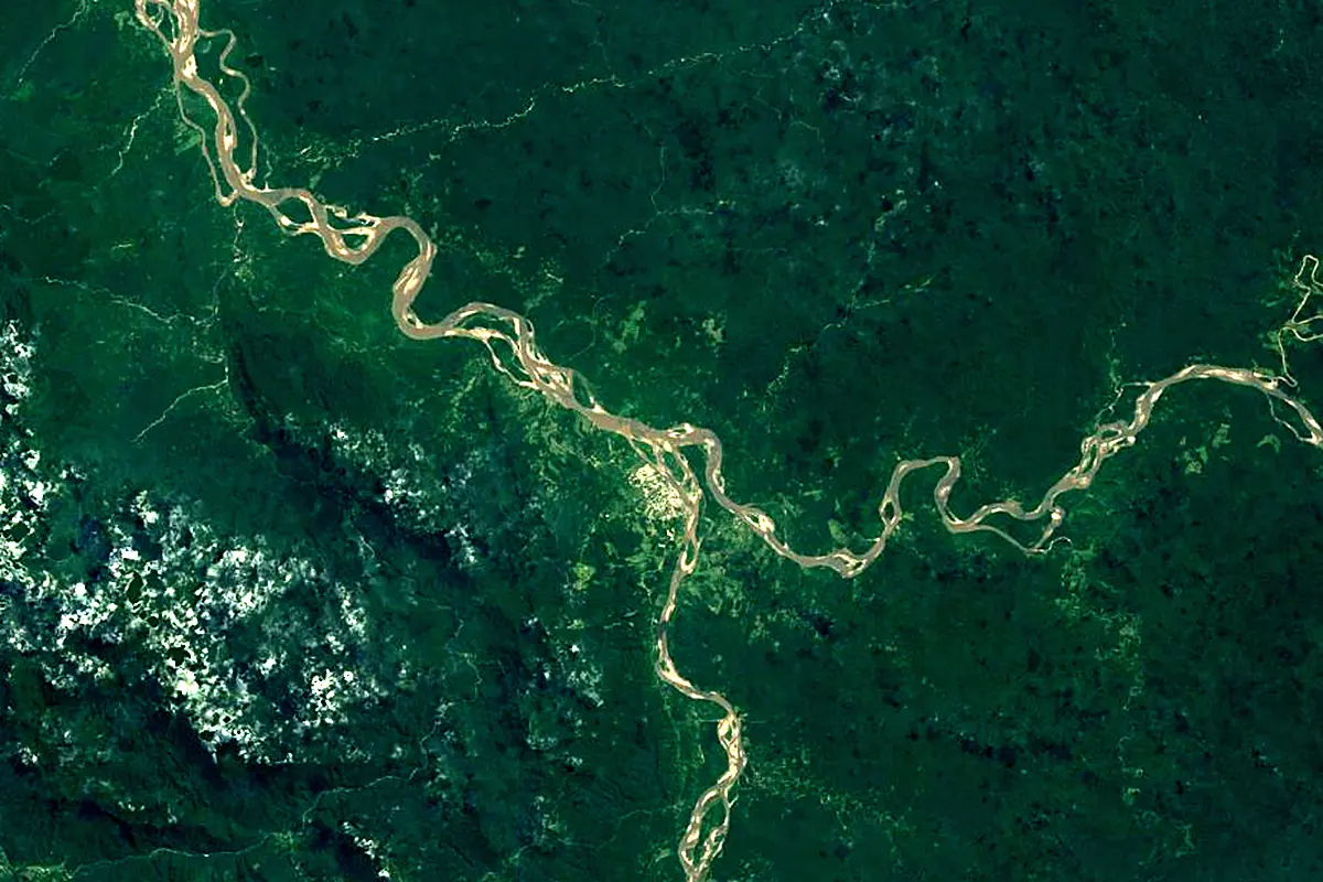 Tambo River: satellite view of the mouth