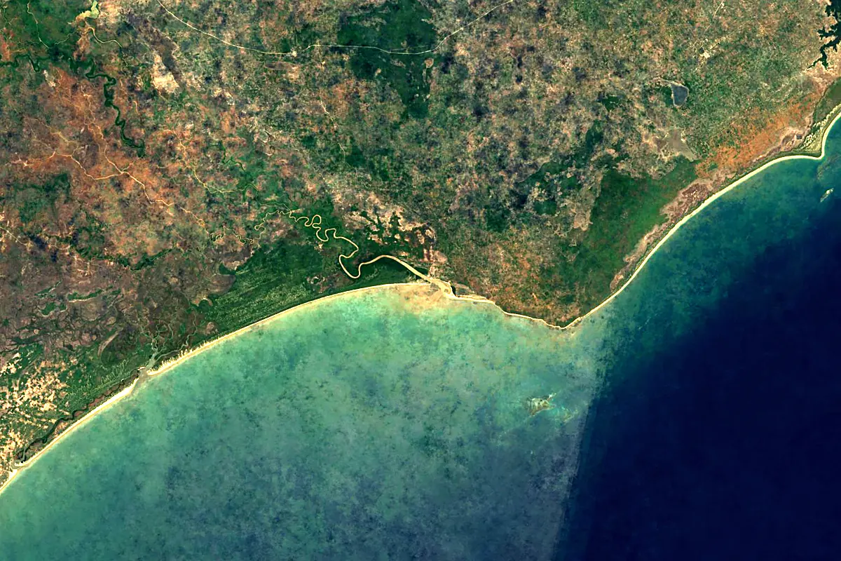 Tana River: satellite view of the mouth