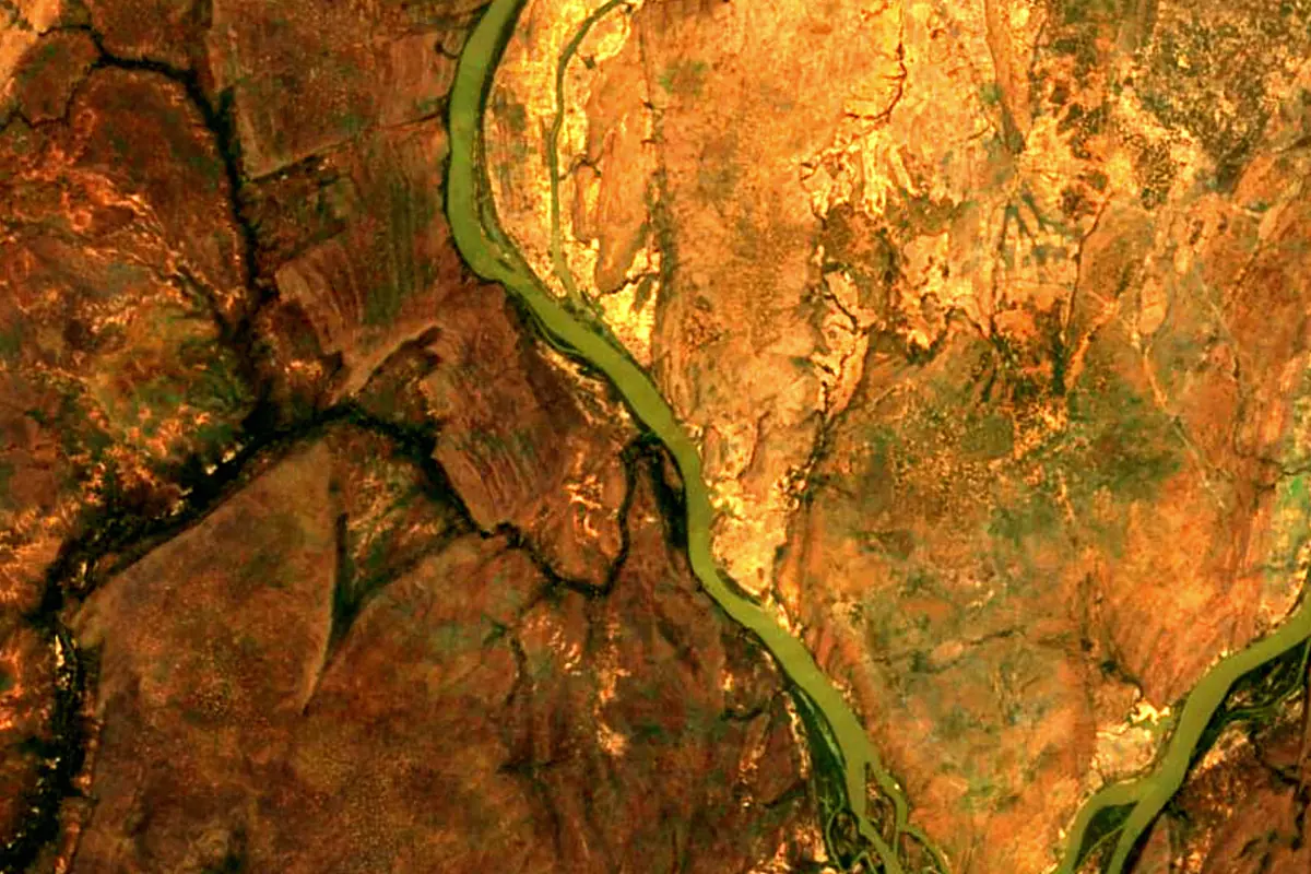 Tapoa River: satellite view of the mouth