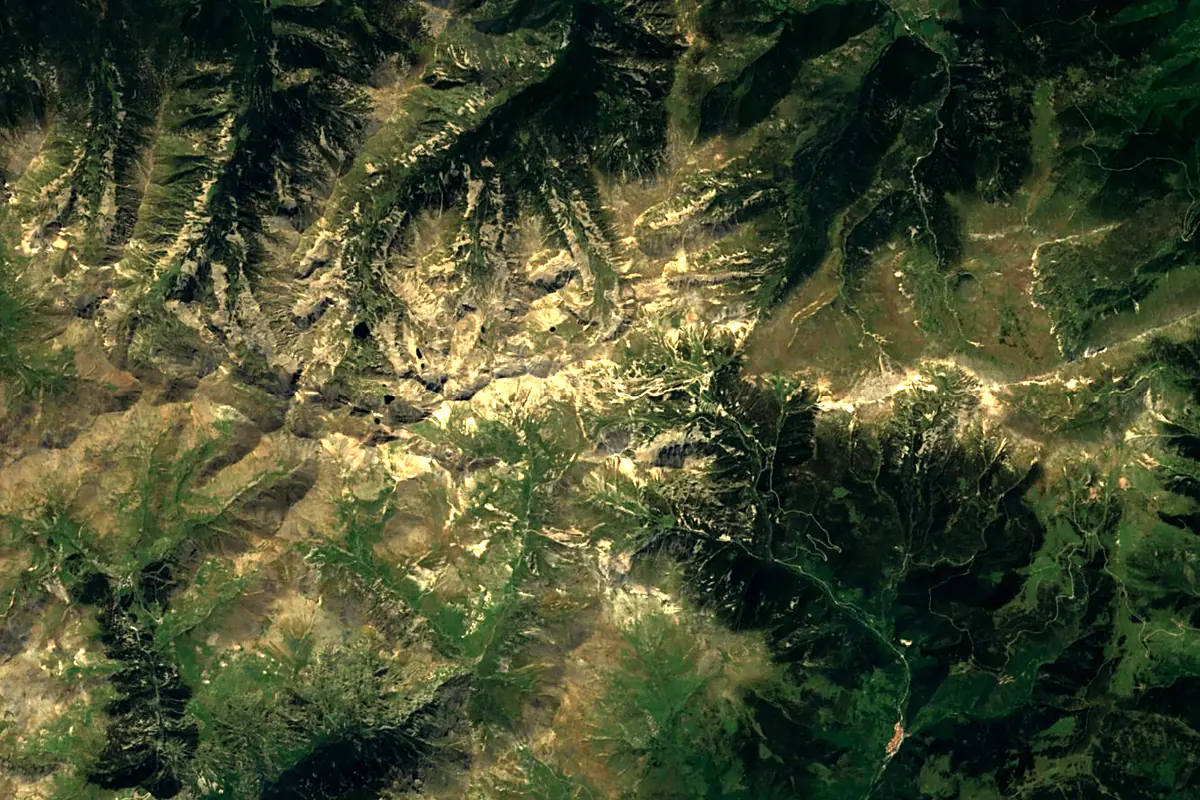 Ter: satellite view of the source