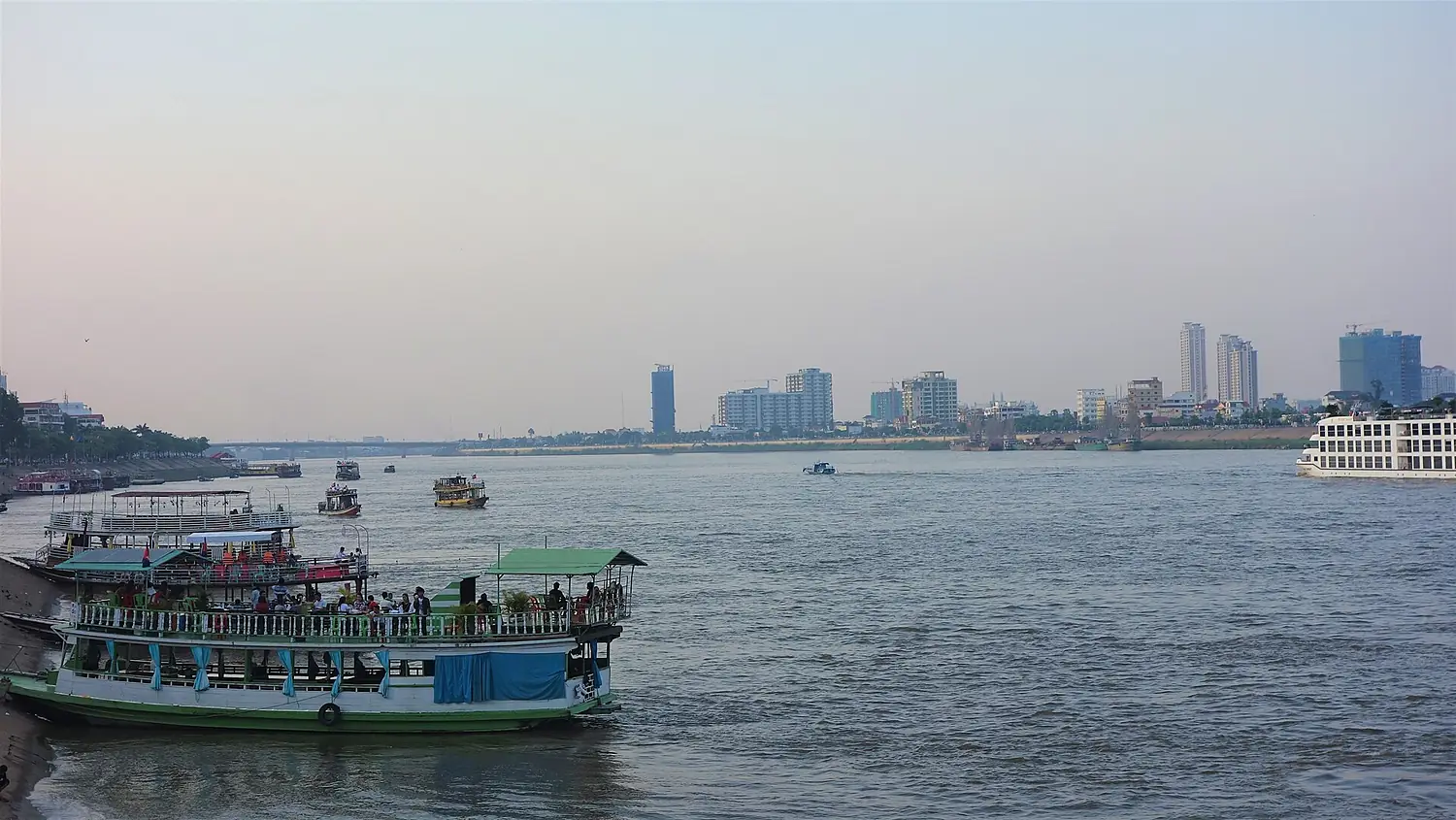 Phnom Penh (50922190262)