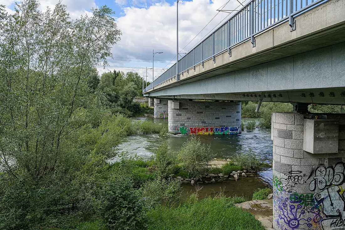 Linz Ebelsberg Ebelsberger Traunbrücke B1-5842