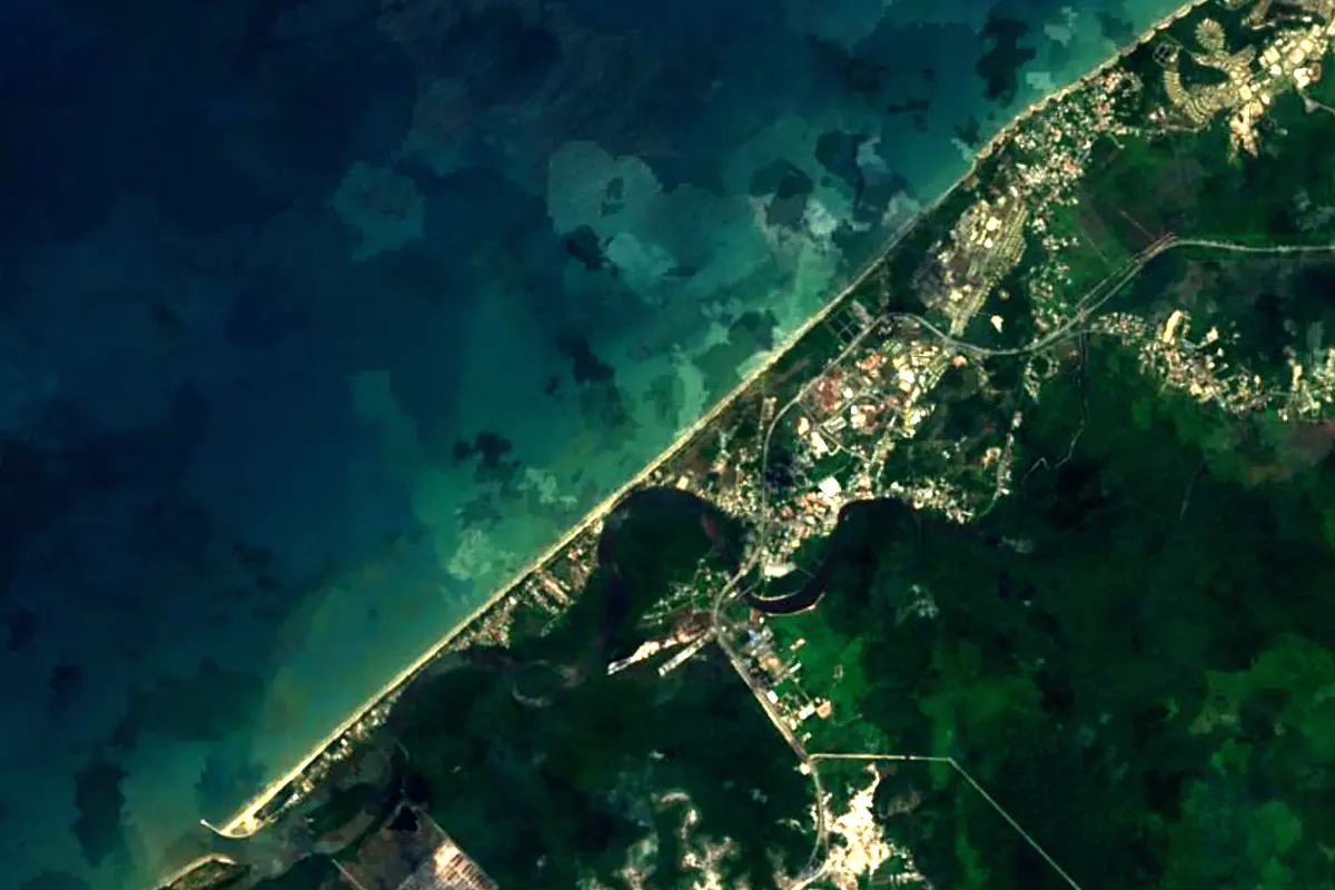 Tutong River: satellite view of the mouth