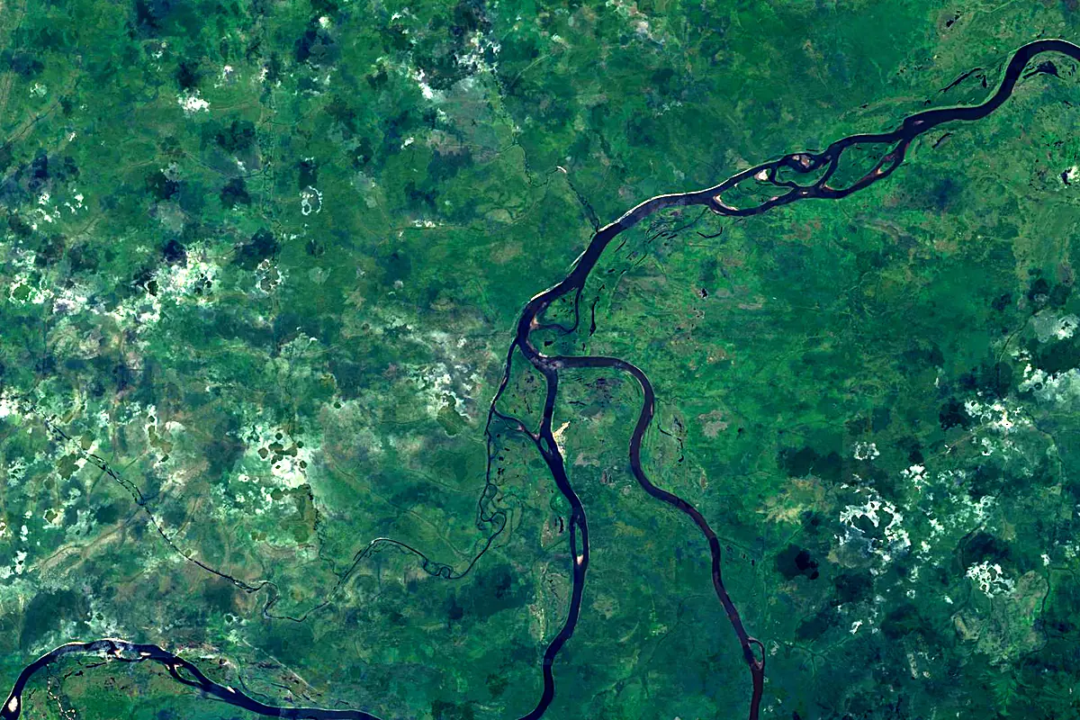 Uchur River: satellite view of the mouth