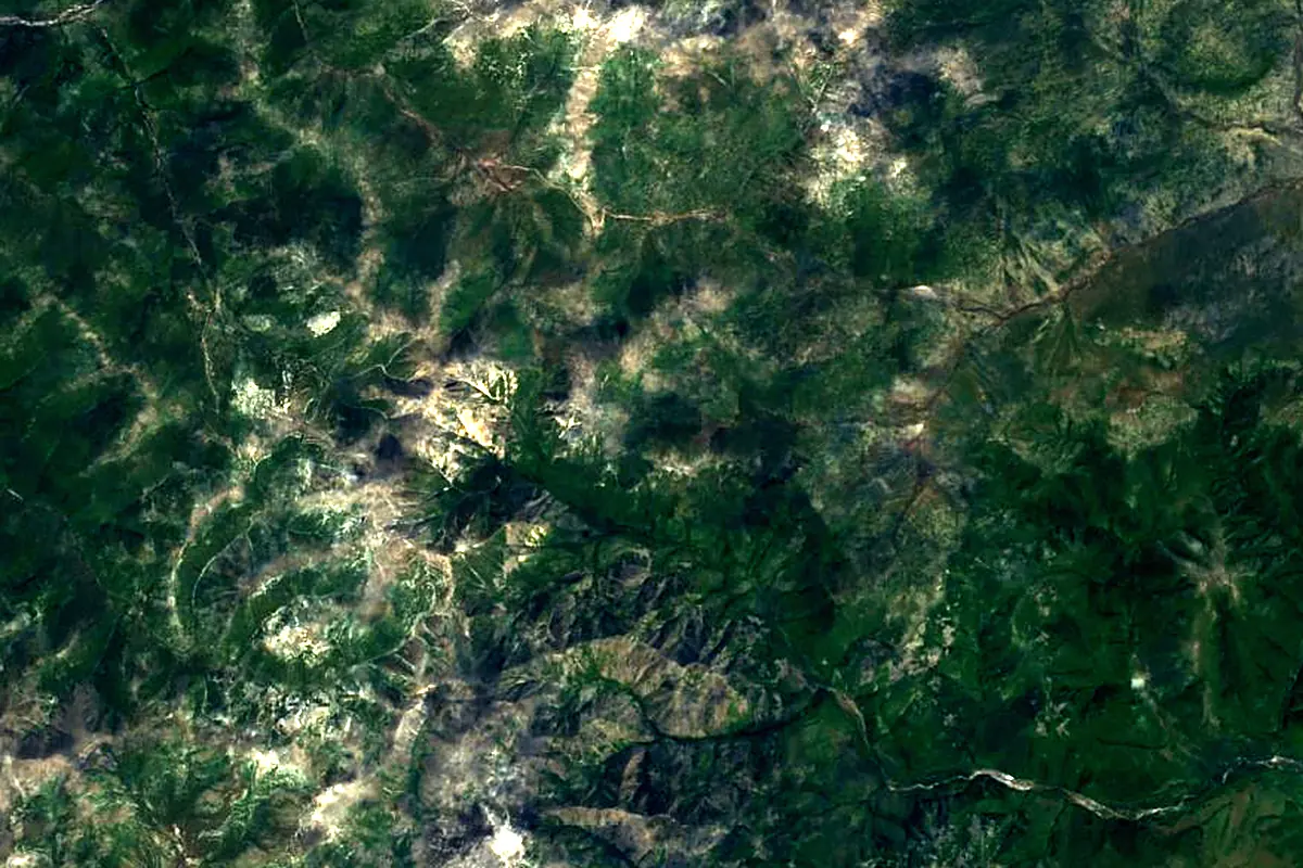 Uchur River: satellite view of the source