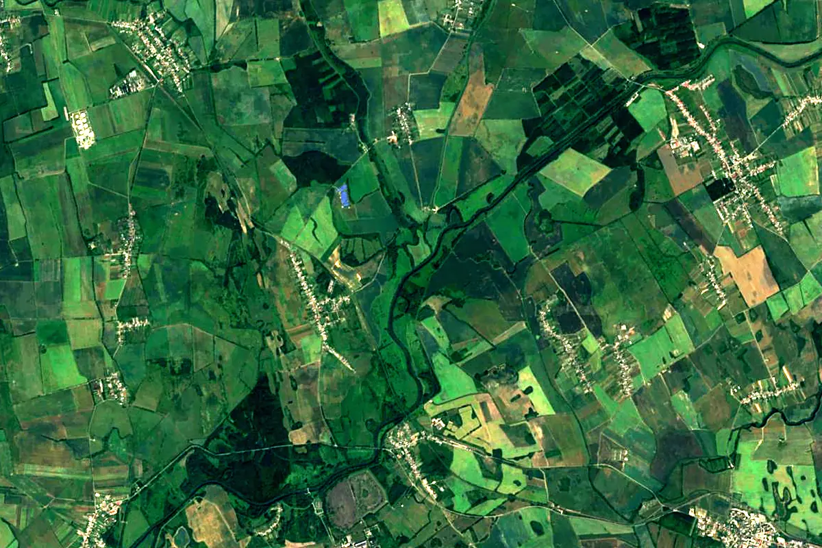 Uzh River: satellite view of the mouth