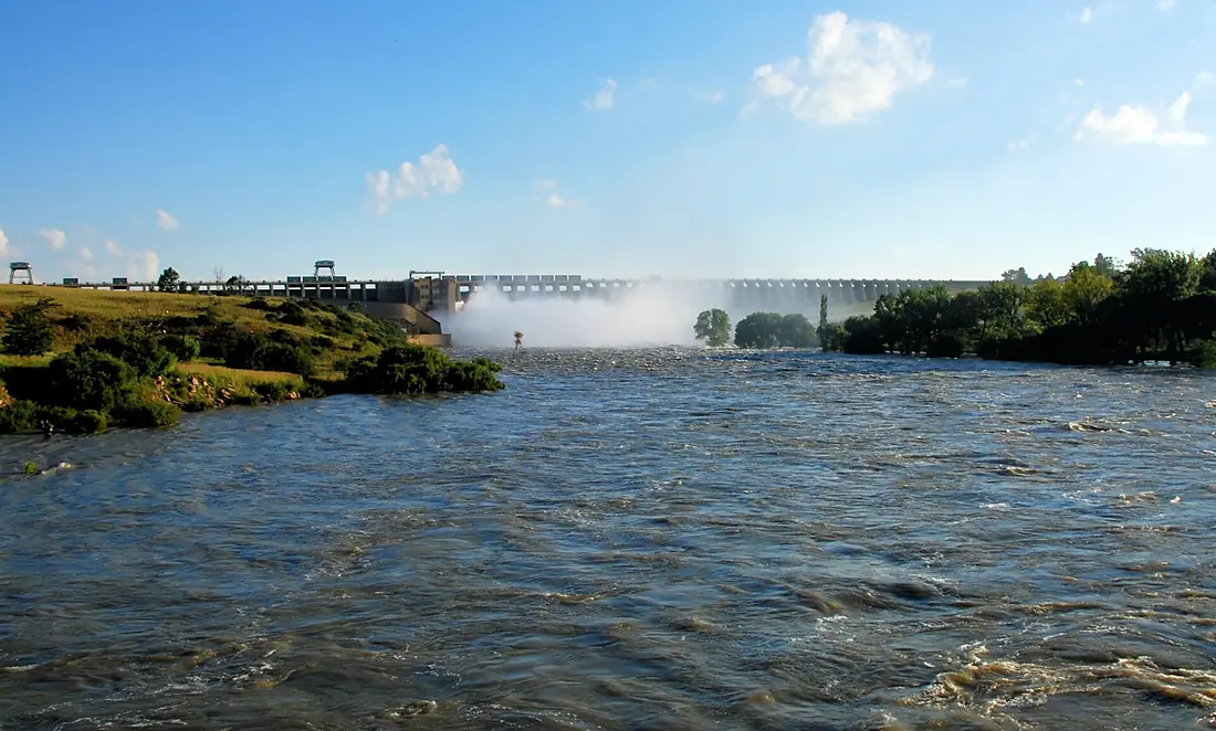 Vaal Dam full 2010
