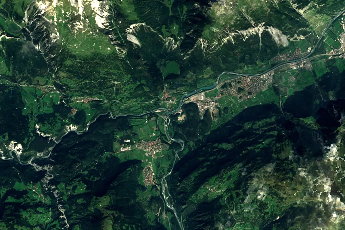 Vorderrhein: satellite view of the mouth