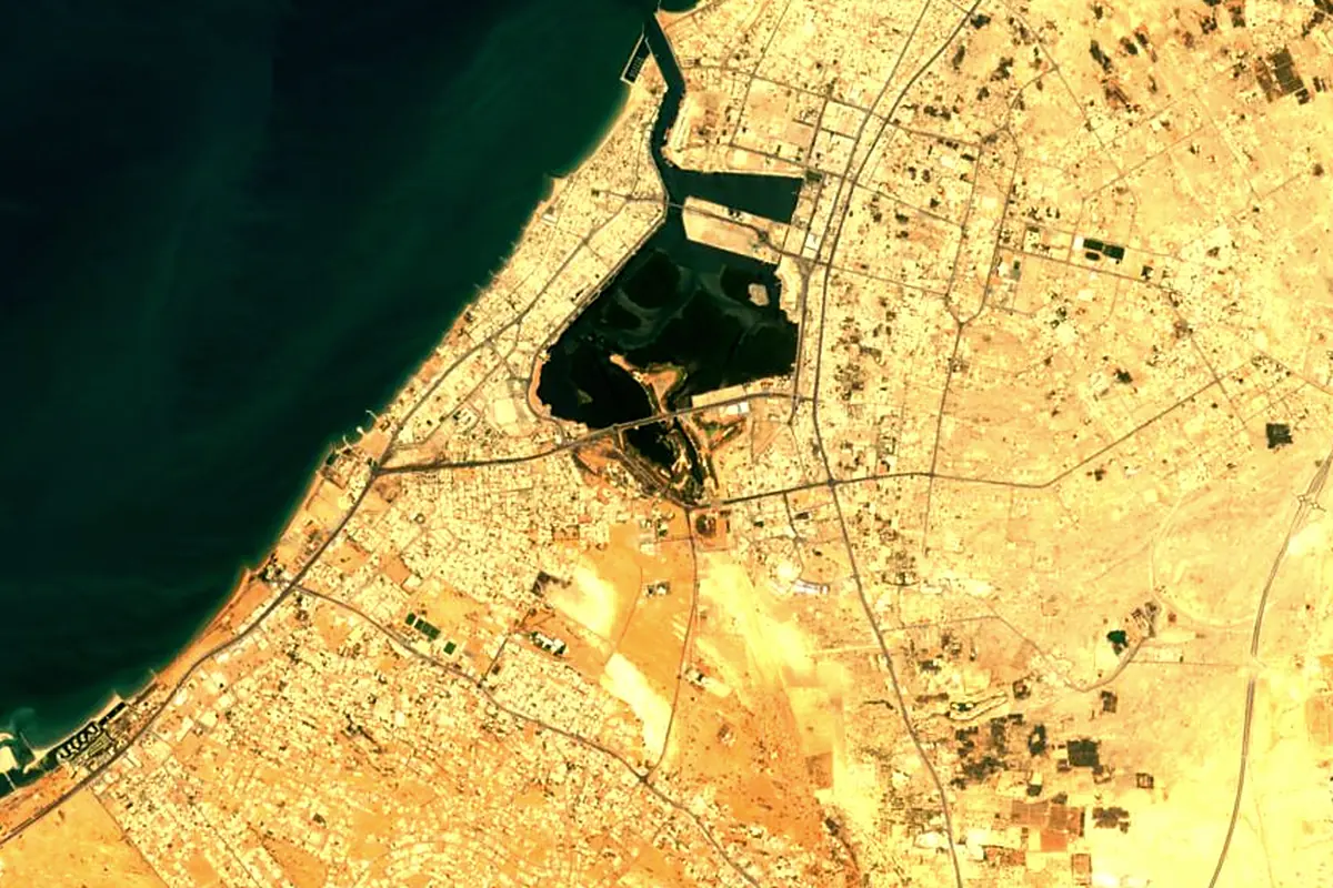 Wadi Naqab: satellite view of the mouth