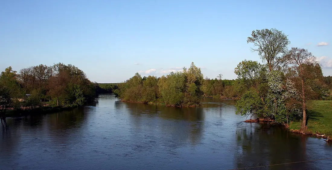 Bobrowniki Warta widok z mostu 01.05.2011 p