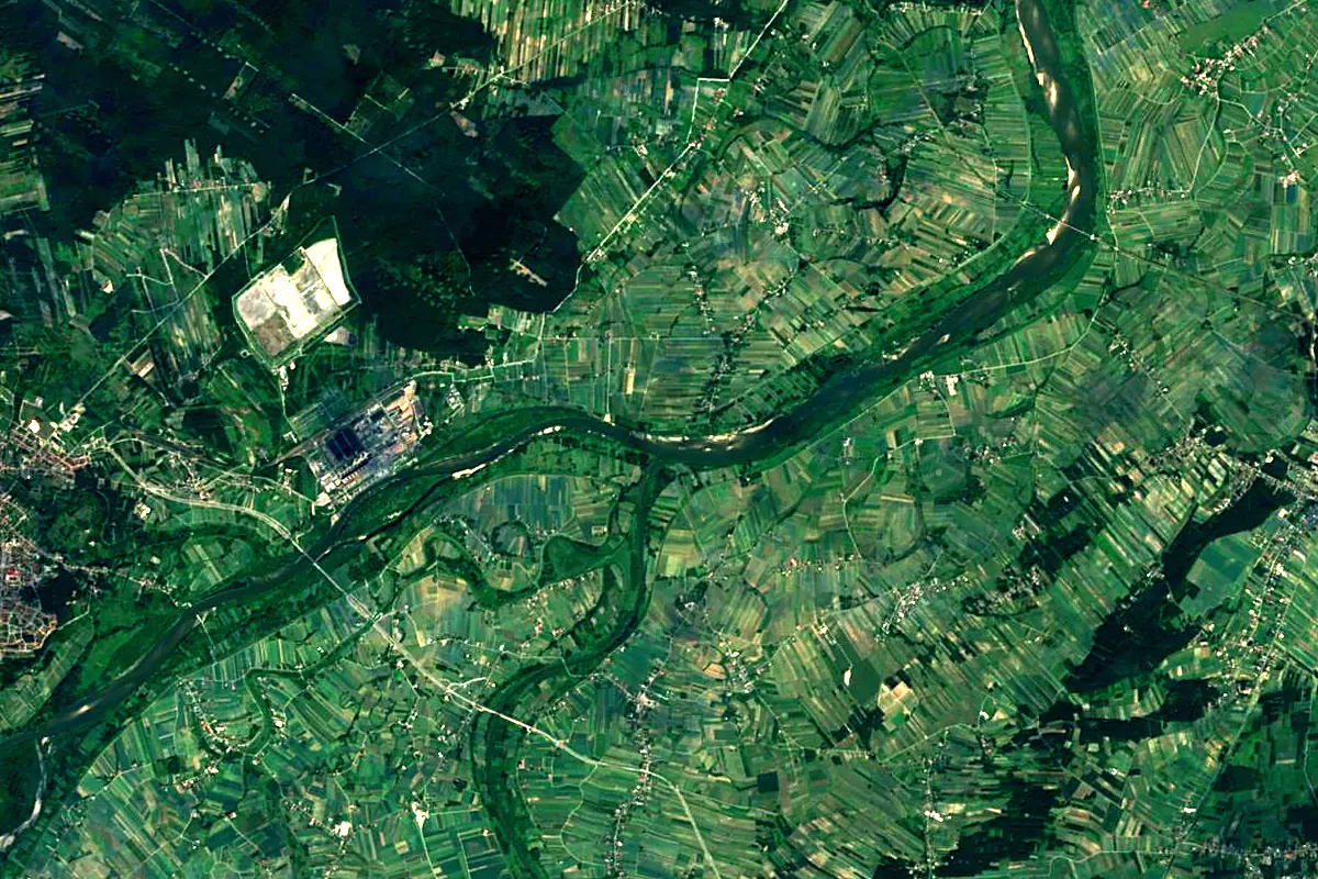 Wisłoka: satellite view of the mouth