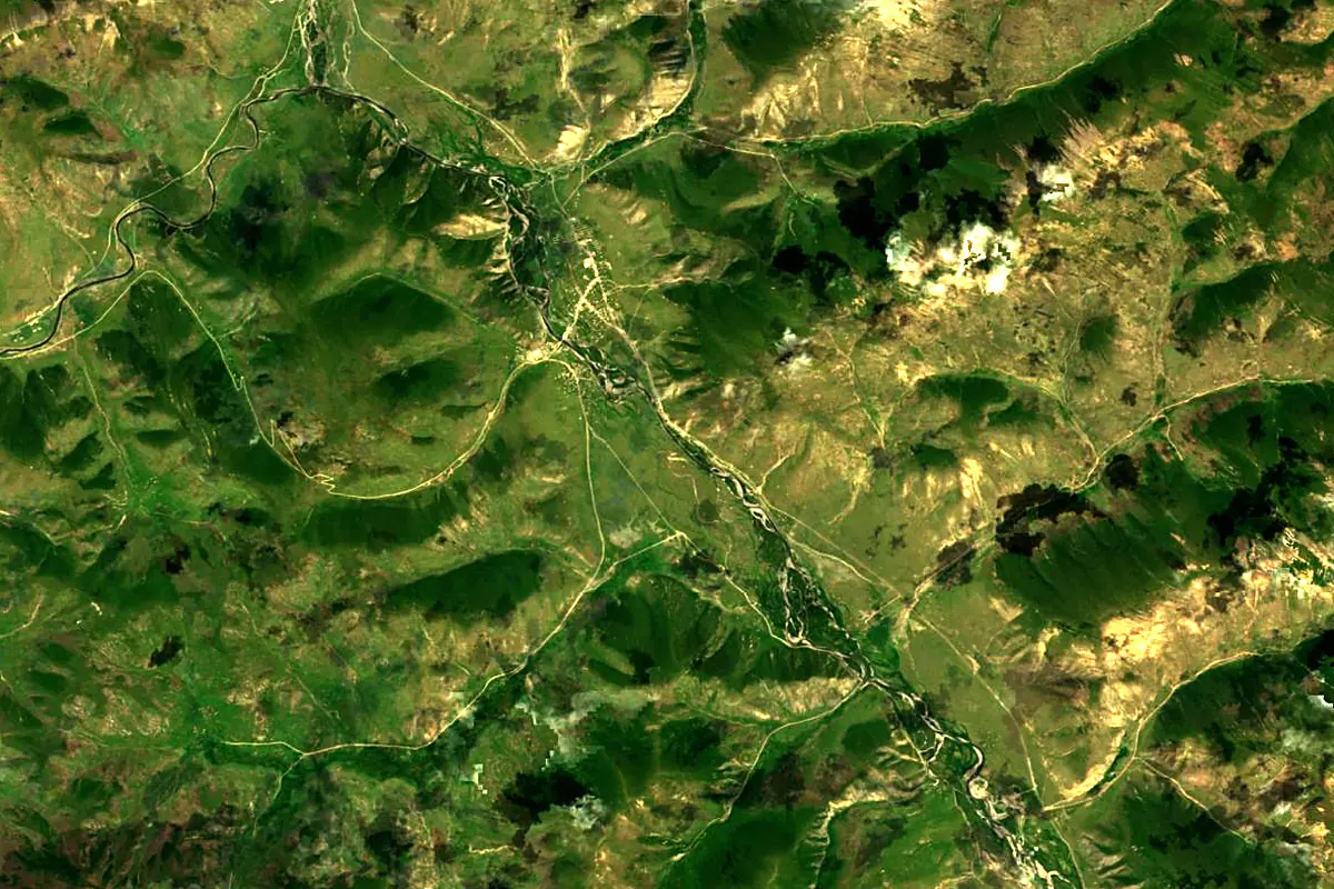 Yalong River: satellite view of the source