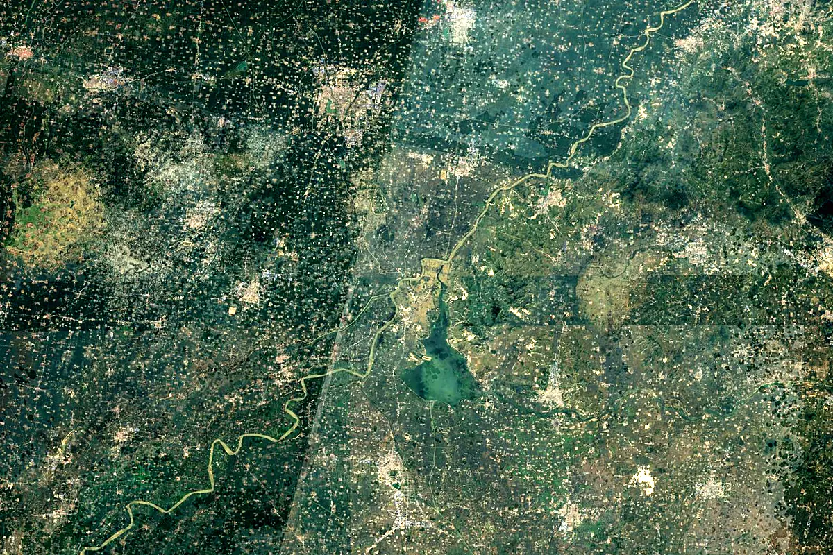 Yellow River: satellite view of the mouth